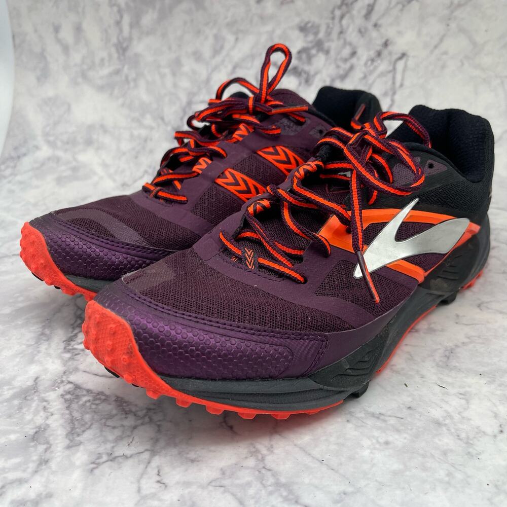 Brooks Cascadia 12, Trail Running Shoes. Size 11. Excellent condition!